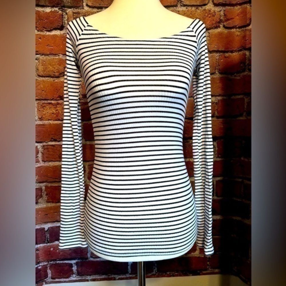 Hollister black white Striped Long Sleeved Top Small S